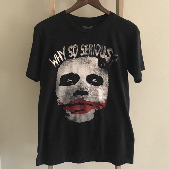 ⭐️40% Off⭐️ The Dark Knight Joker T-shirt - Picture 1 of 6